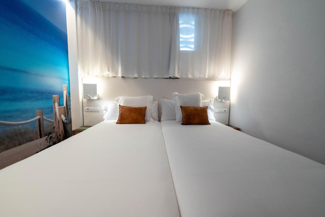 Apartamentos Llobet Ibiza Zewnętrze zdjęcie