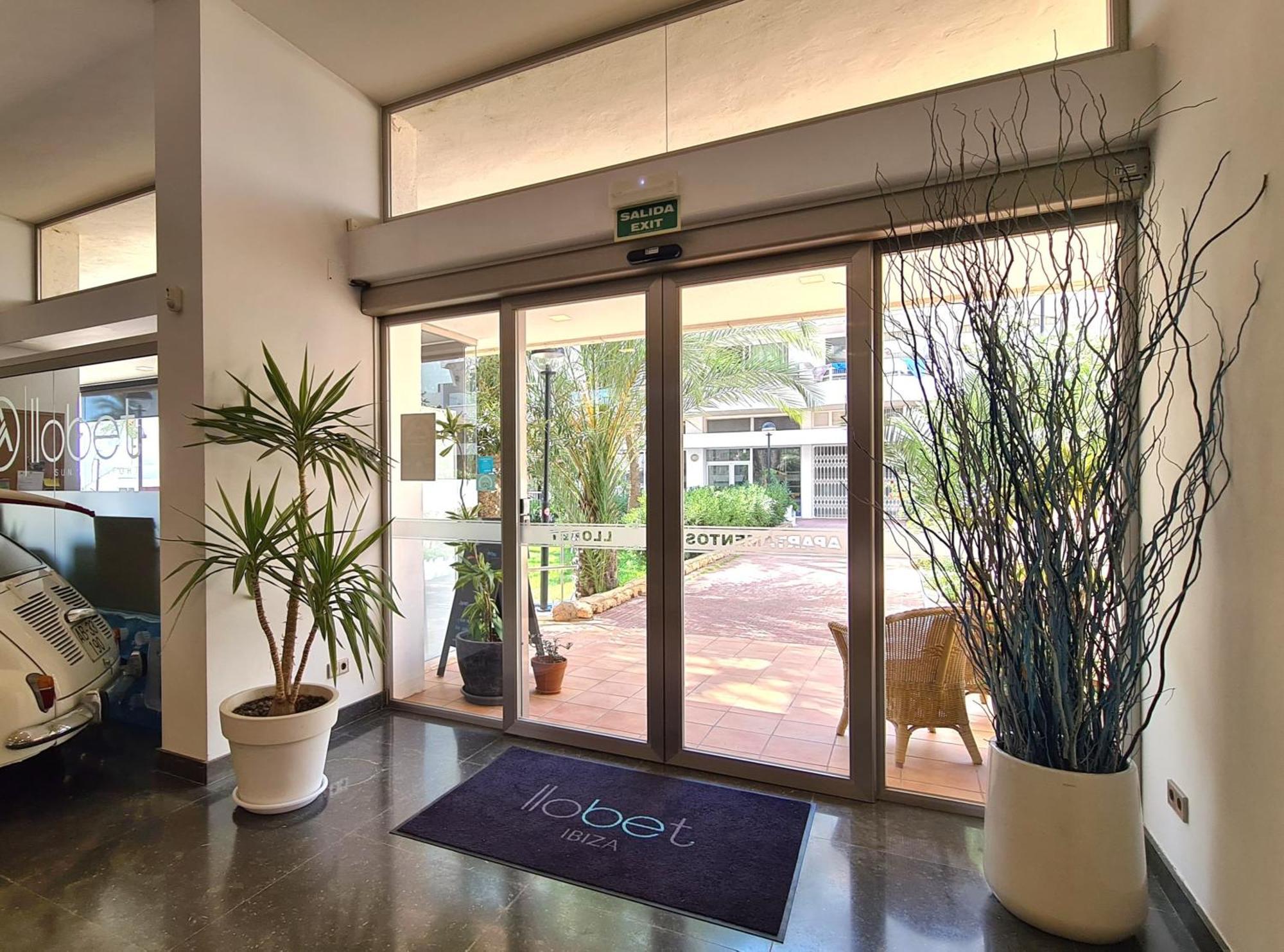 Apartamentos Llobet Ibiza Zewnętrze zdjęcie